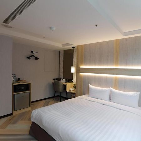 Silken Hotel Taipei Exteriör bild