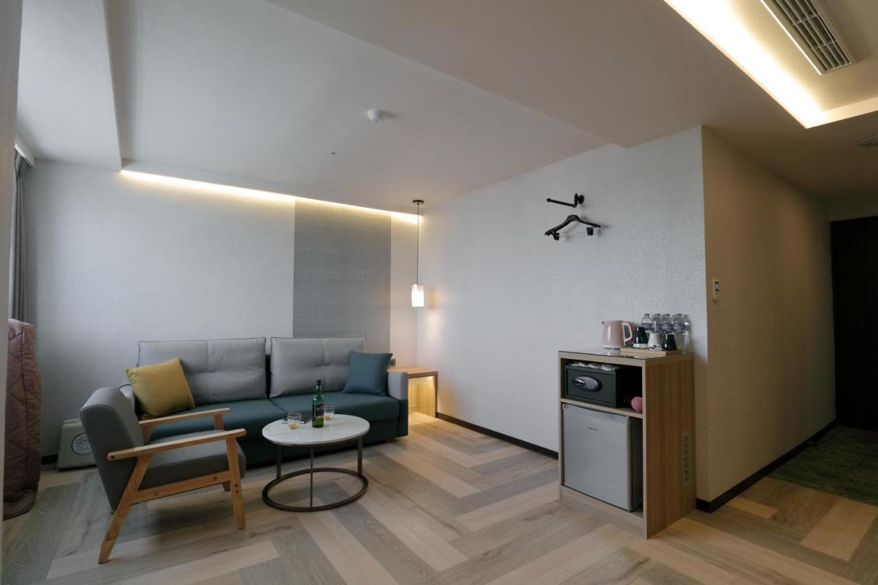 Silken Hotel Taipei Exteriör bild